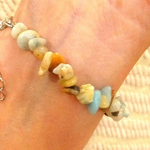 NATURAL STONE BRACELET! Has Extension Chain & Crab Claw Clasp! - Picture 3 of 3